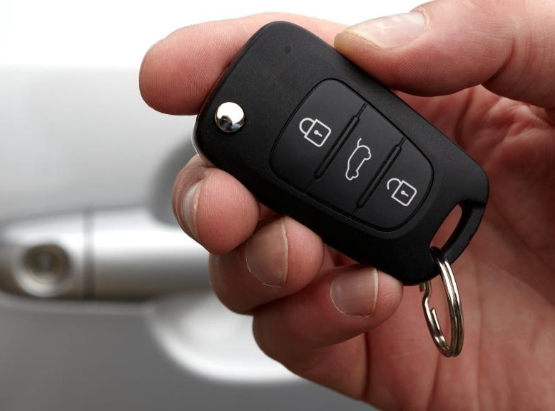 Locksmith-Los-Angeles-CA-Kardo-Locks-Security-Is-It-Safe-to-Buy-a-Car-Key-Replacement-Online